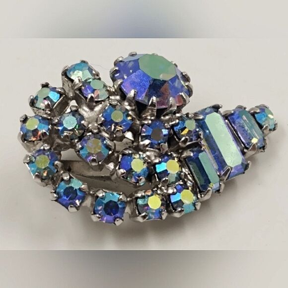 Continental Vintage Blue Borealis Rhinestone Clip On Earrings - Picture 5 of 16